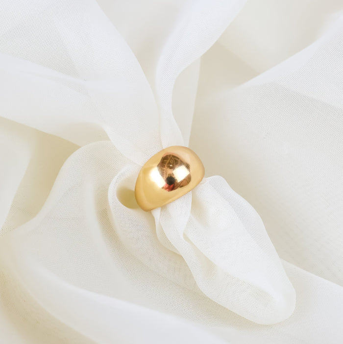 Gold Kris Ring (Gizelle)