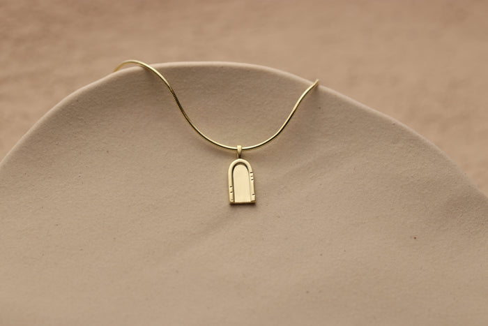 Portal Pathway Arch Necklace - La Lovely Vintage
