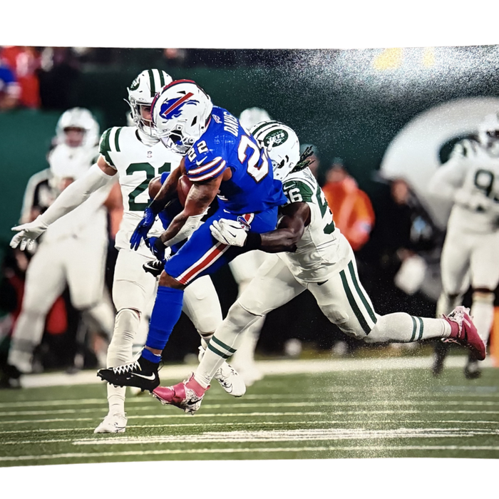 Ray Davis Unsigned Catch vs Jets 8x10 Photo