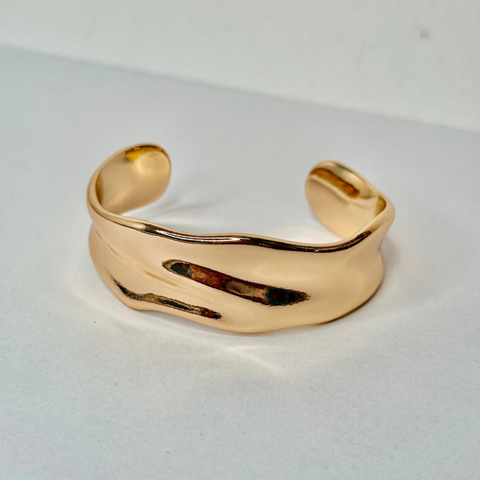 Asymmetrical Bracelet Gold (Gizelle)