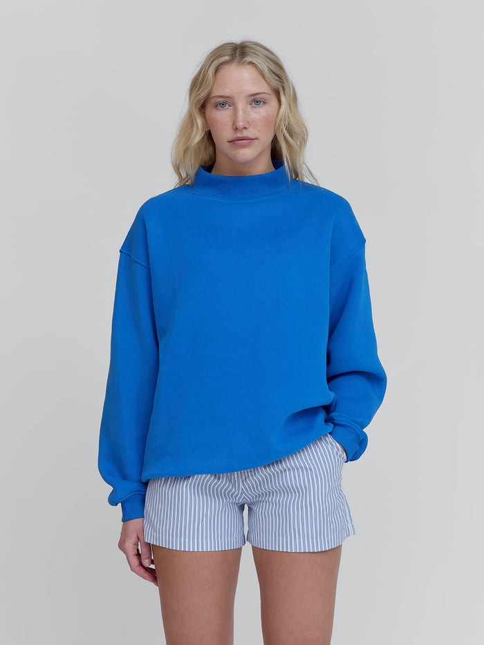 Core Mock Neck Sweatshirt in Electric Blue