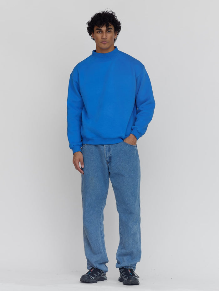 Core Mock Neck Sweatshirt in Electric Blue