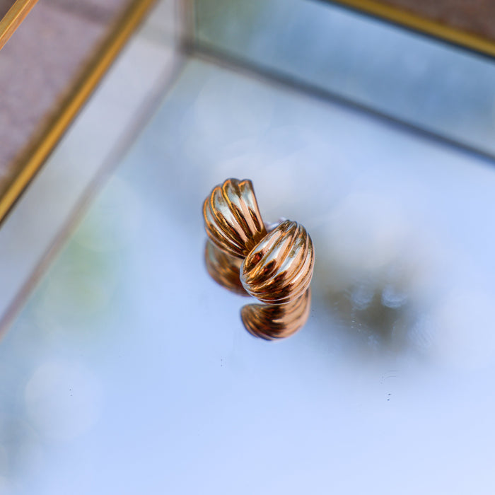 Gold Shell Drop Earring (Gizelle)