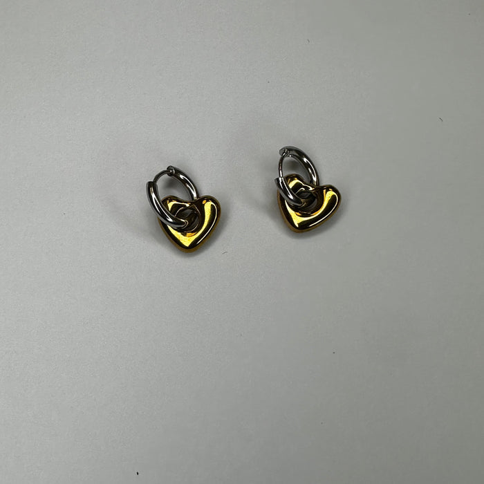 Heart Earring (Gizelle)
