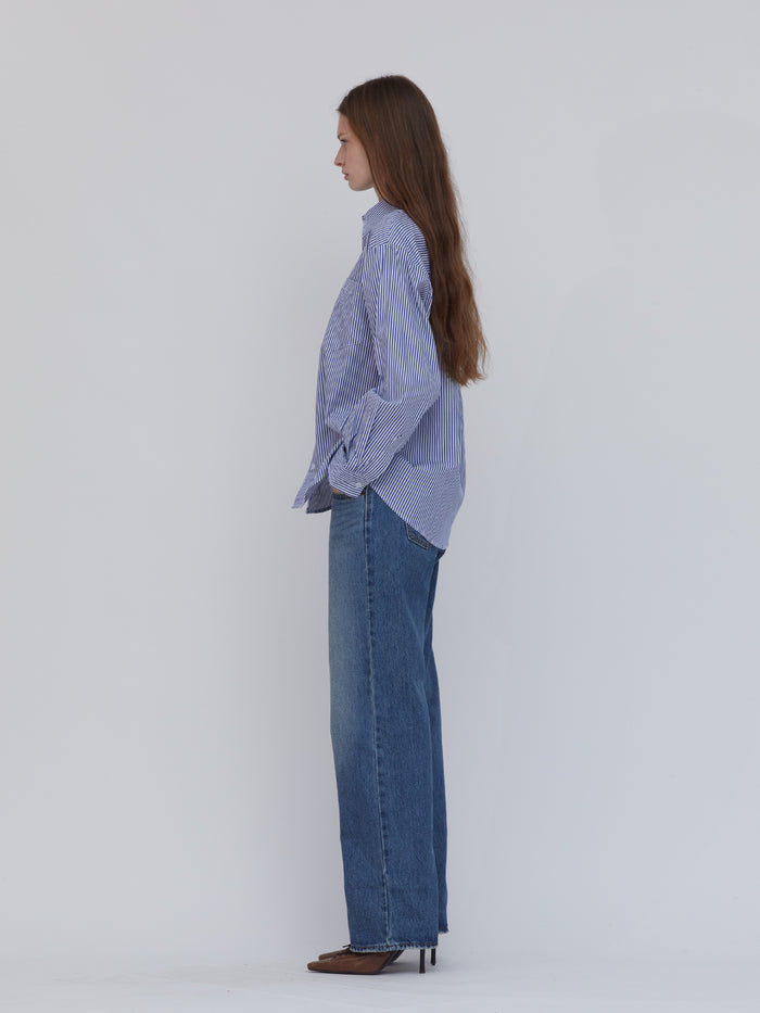 Long-Sleeve Button-Up Shirt in Blue & White Stripe - 100% Cotton