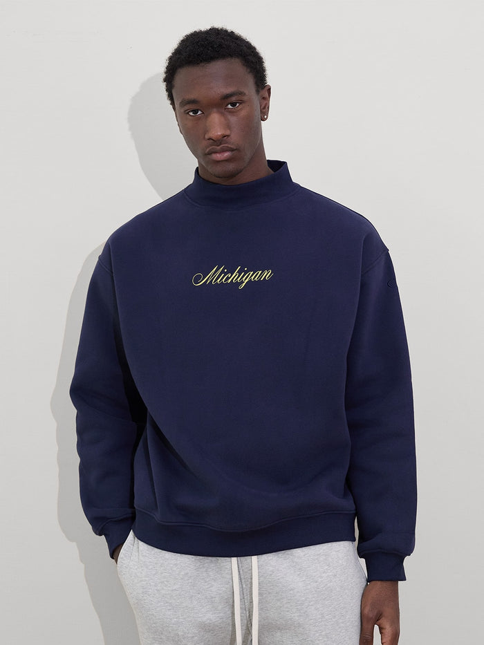 Michigan Script Mock Neck Sweatshirt in Navy