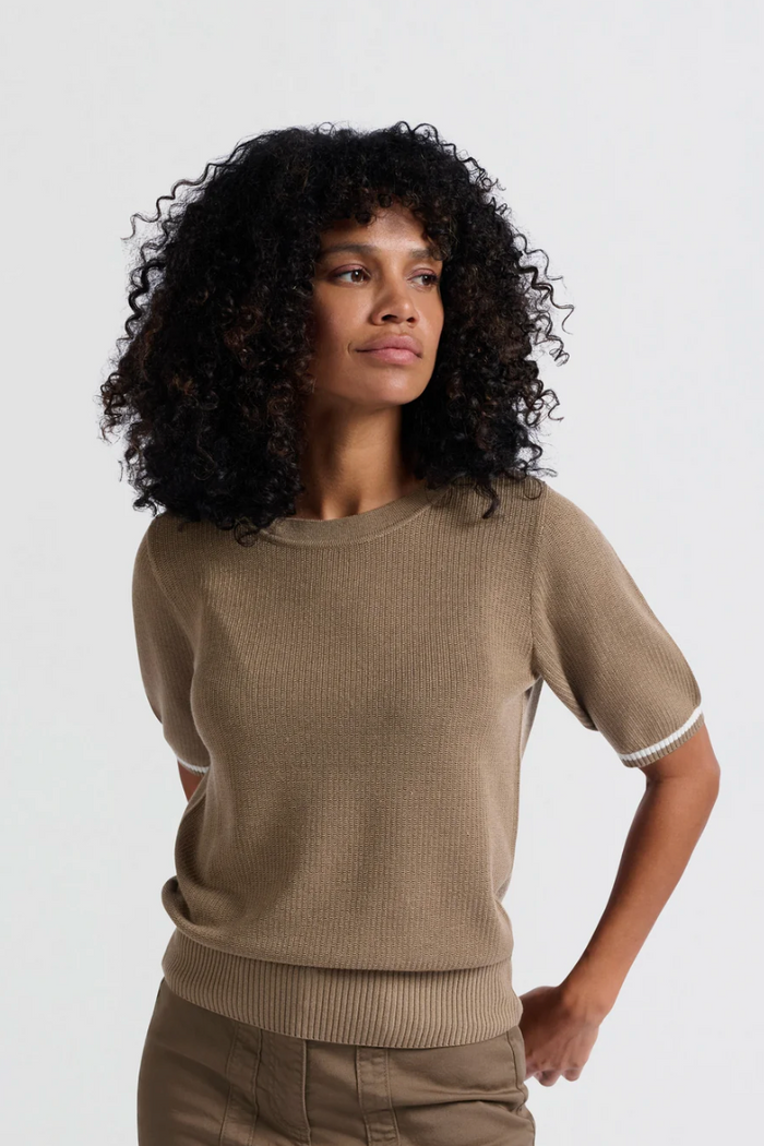 Ribbed Sweater (Yaya)