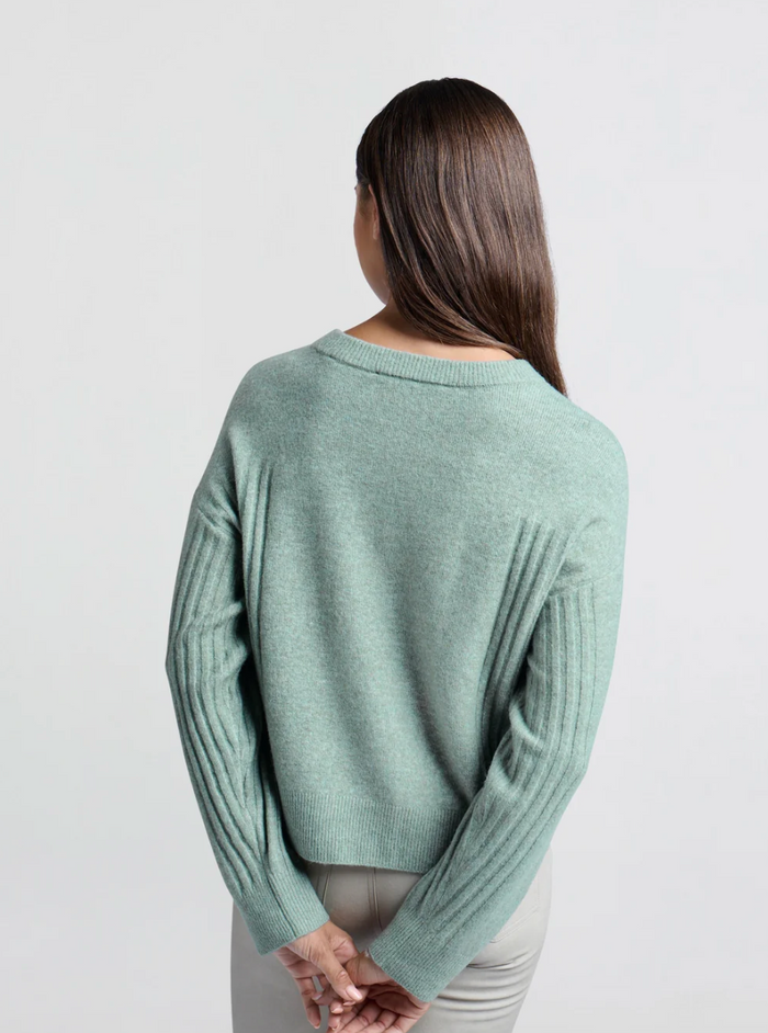 Round Neck Sweater (Yaya)
