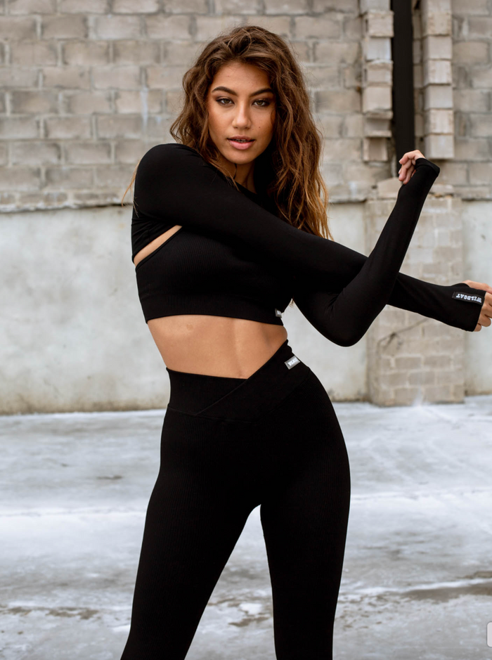 Sienna Luxe Shrug Black (Wildcat)