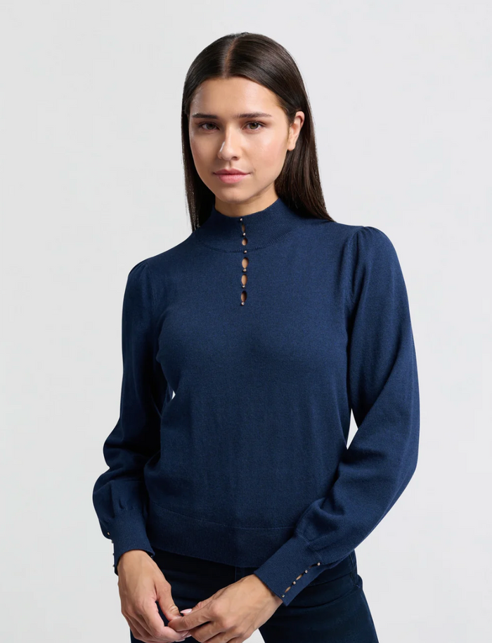 Soft Turtleneck Top (Yaya)